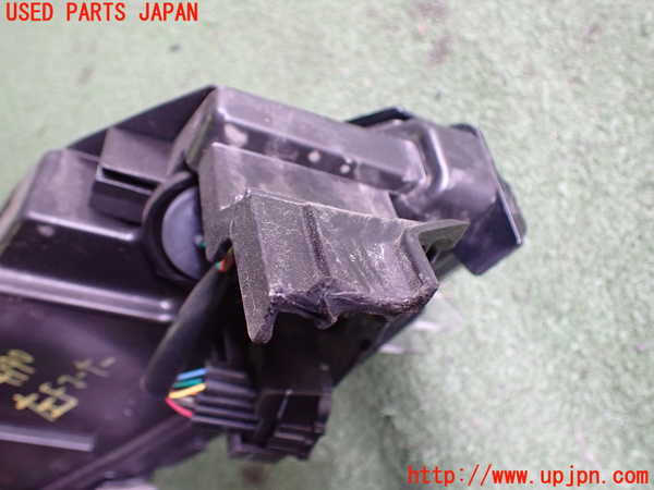 2UPJ-9241901152]アウトランダーPHEV(GN0W)左コーナーランプ 中古 【ジャンク品】_5