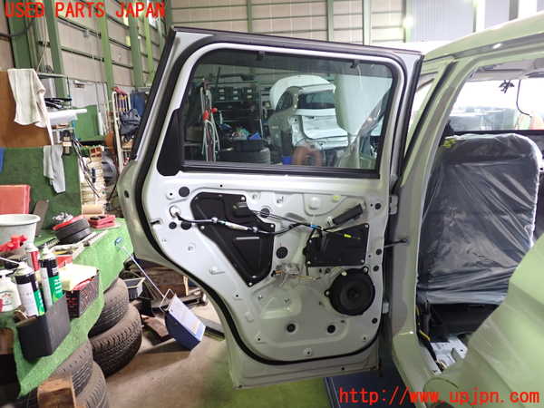 2UPJ-9241901320]アウトランダーPHEV(GN0W)左後ドア 中古 (TEMPALEX 43R-005166 M264)_5