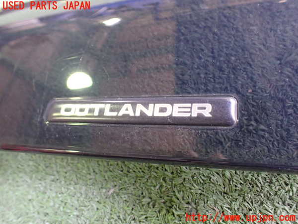 2UPJ-9241901410]アウトランダーPHEV(GN0W)右前ドアバイザー 中古_2