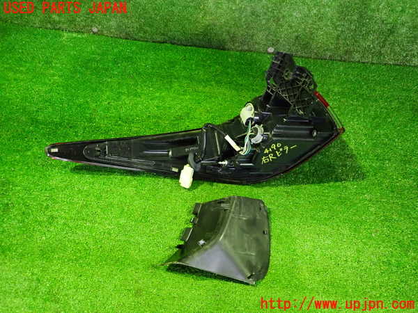 2UPJ-9241901530]アウトランダーPHEV(GN0W)右テールランプ 中古_2