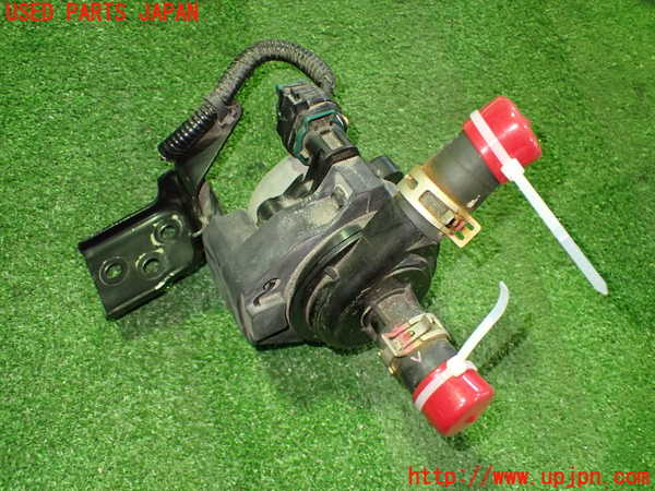 2UPJ-9241902110]アウトランダーPHEV(GN0W)ウォーターポンプ 中古_2