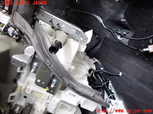 2UPJ-9241906081]アウトランダーPHEV(GN0W)エバポレーター1 中古_2