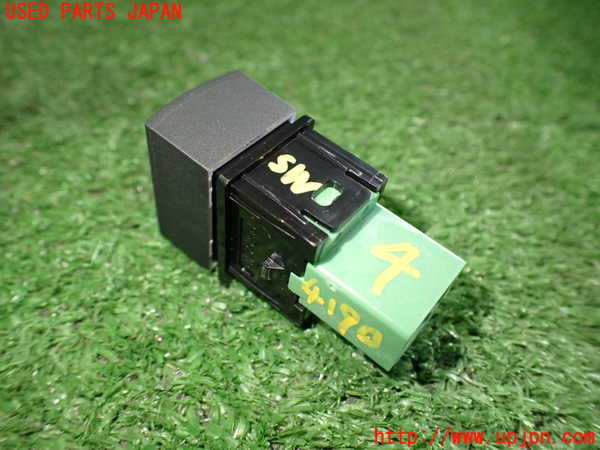 2UPJ-9241906309]アウトランダーPHEV(GN0W)スイッチ4 中古 （充電コネクターロック解除）_2