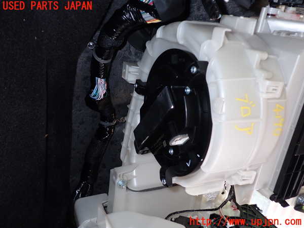 2UPJ-9241906095]アウトランダーPHEV(GN0W)ブロアファン(ブロアーファン) 中古_3