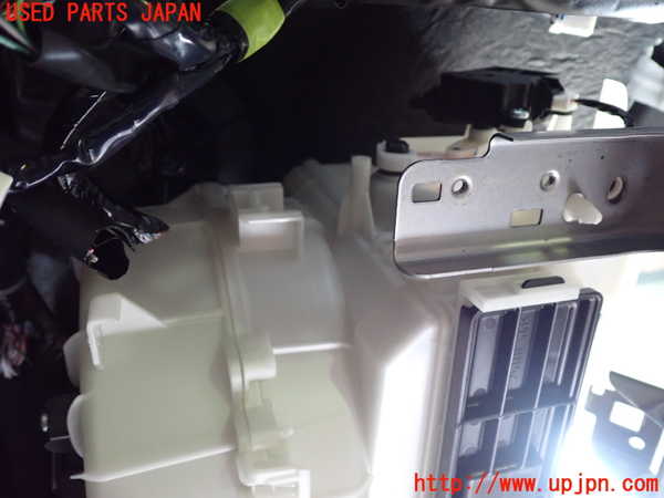 2UPJ-9241906095]アウトランダーPHEV(GN0W)ブロアファン(ブロアーファン) 中古_4