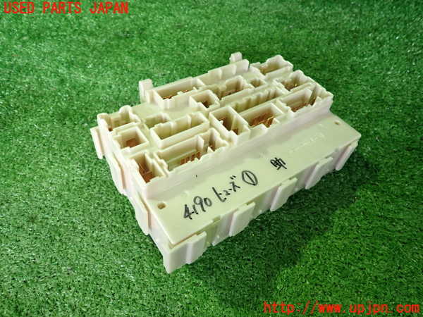 2UPJ-9241906741]アウトランダーPHEV(GN0W)ヒューズボックス1 中古 （室内 助手席側）_2