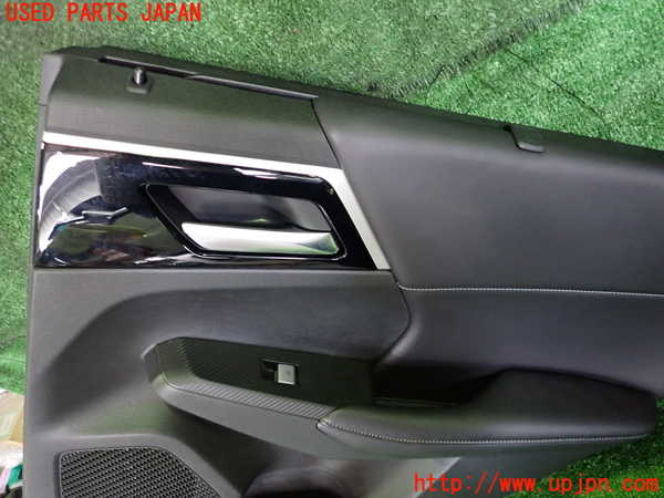 2UPJ-9241901294]アウトランダーPHEV(GN0W)右後ドア内張り 中古_2