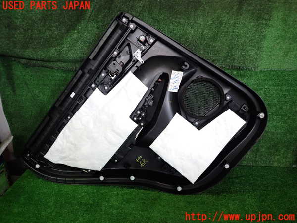 2UPJ-9241901294]アウトランダーPHEV(GN0W)右後ドア内張り 中古_3