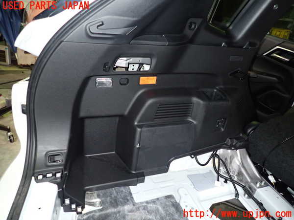 2UPJ-9241907680]アウトランダーPHEV(GN0W)左リアピラートリム 中古_2
