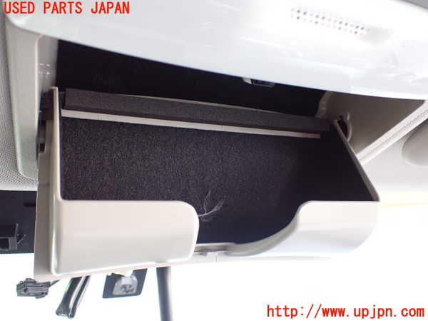 2UPJ-9241906411]アウトランダーPHEV(GN0W)ルームランプ1 中古 （1列目 真中）_2