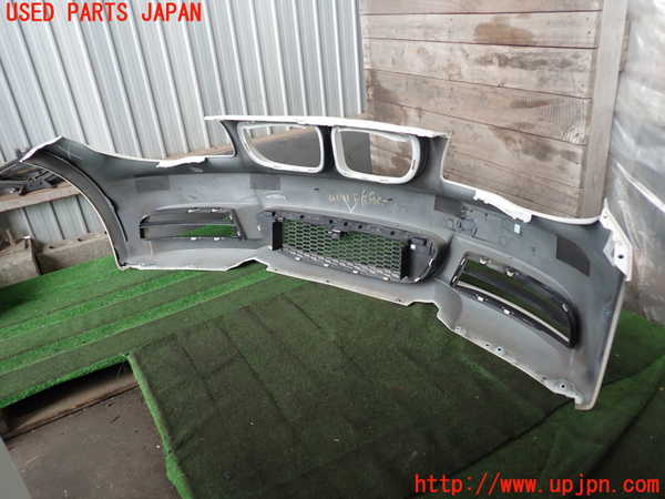 2UPJ-9241911010]BMW 135i クーペ E82(UC30)フロントバンパー 中古_4