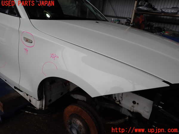 2UPJ-9241911080]BMW 135i クーペ E82(UC30)右前フェンダー 中古_2
