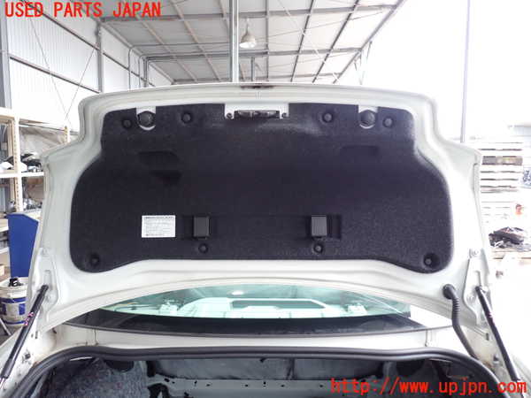 2UPJ-9241911500]BMW 135i クーペ E82(UC30)トランク 中古_3