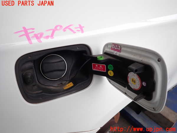 2UPJ-9241911690]BMW 135i クーペ E82(UC30)フューエルリッド 中古_2
