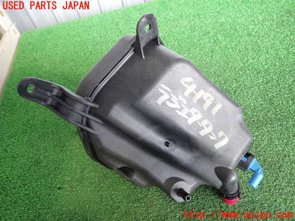 2UPJ-9241912410]BMW 135i クーペ E82(UC30)ラジエータータンク 中古_2