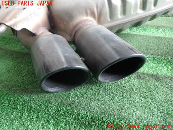 2UPJ-9241912671]BMW 135i クーペ E82(UC30)リアマフラー1 中古_5