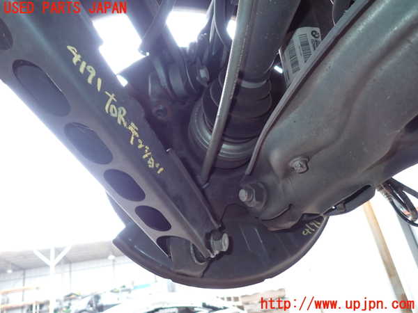 2UPJ-9241914300]BMW 135i クーペ E82(UC30)右リアナックルハブ 中古_3