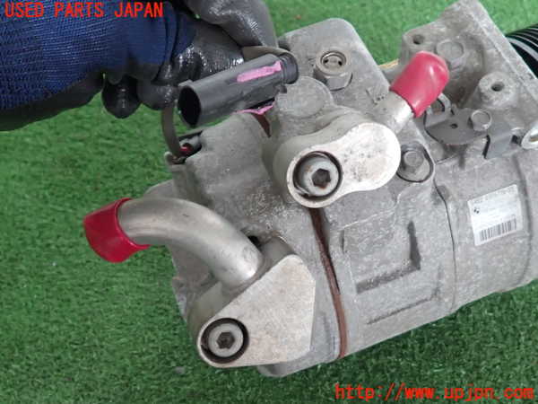 2UPJ-9241916025]BMW 135i クーペ E82(UC30)エアコンコンプレッサー 中古_4