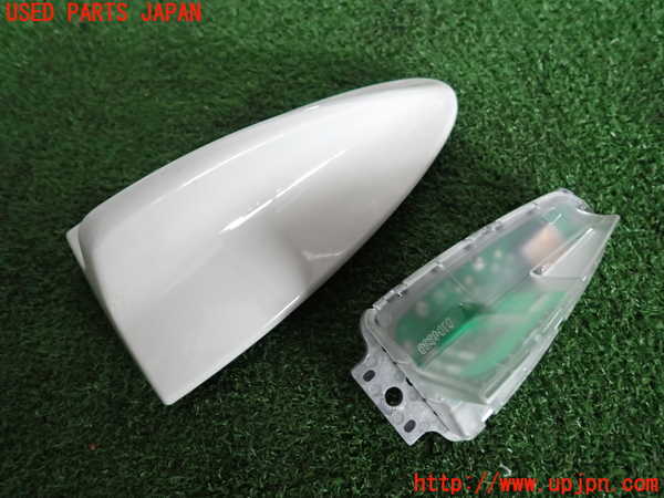 2UPJ-9241916550]BMW 135i クーペ E82(UC30)アンテナ 中古_2