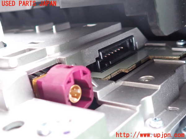 2UPJ-9241916629]BMW 135i クーペ E82(UC30)モニター 中古_4