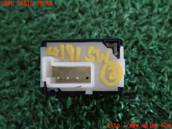 2UPJ-9241916308]BMW 135i クーペ E82(UC30)スイッチ3(トランク) 中古_2