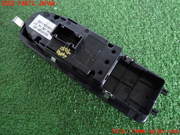 2UPJ-9241916240]BMW 135i クーペ E82(UC30)右パワーウィンドウスイッチ 中古_2