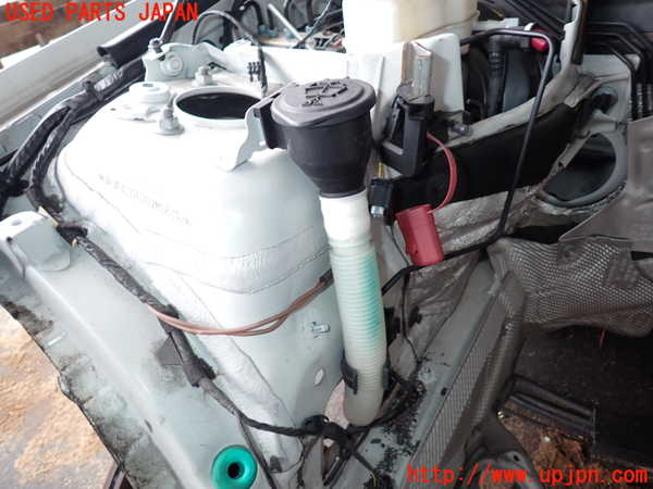 2UPJ-9241916791]BMW 135i クーペ E82(UC30)ウォッシャータンク1 中古_2