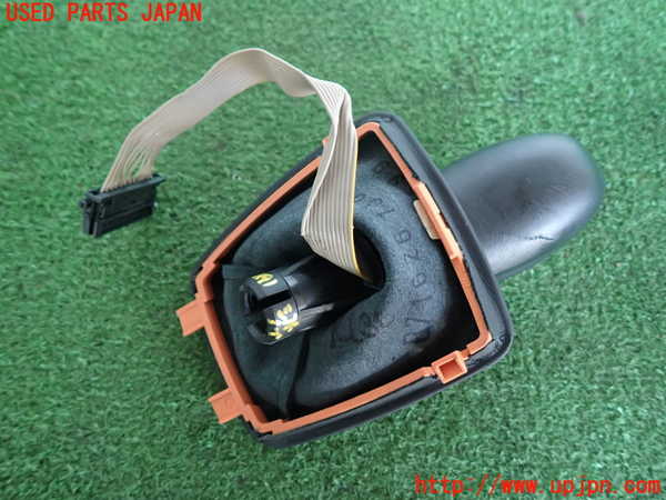 2UPJ-9241917570]BMW 135i クーペ E82(UC30)シフトノブ 中古_3