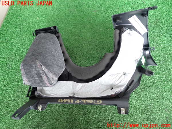 2UPJ-9241917841]BMW 135i クーペ E82(UC30)小物入れ1 中古_3