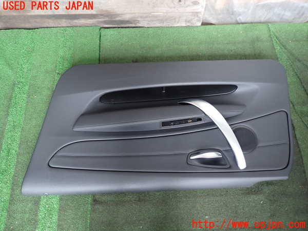 2UPJ-9241911234]BMW 135i クーペ E82(UC30)右ドア内張り 中古_2