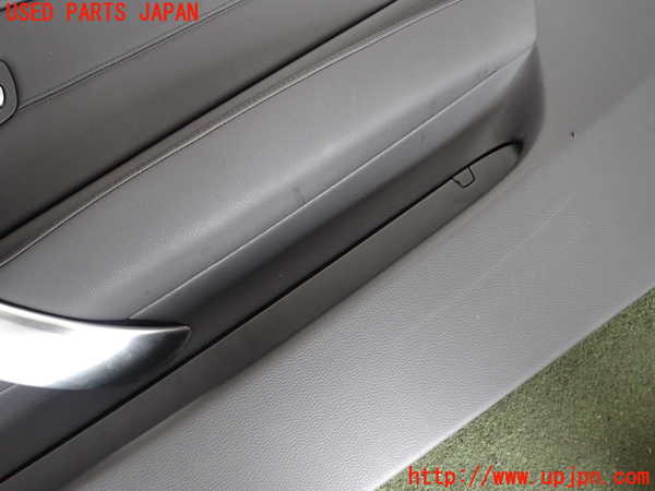 2UPJ-9241911234]BMW 135i クーペ E82(UC30)右ドア内張り 中古_5
