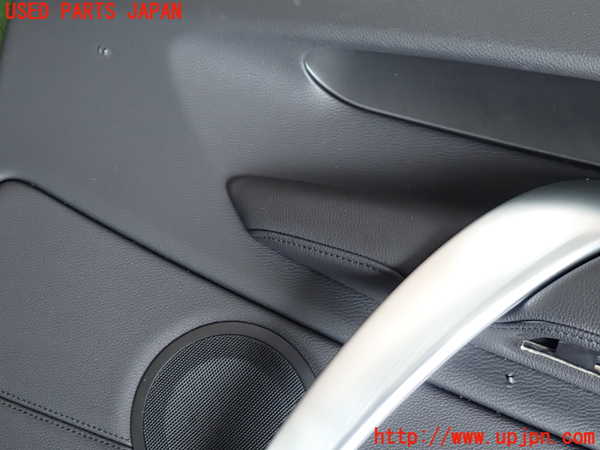 2UPJ-9241911264]BMW 135i クーペ E82(UC30)左ドア内張り 中古_5