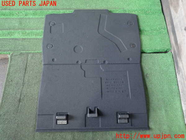 2UPJ-9241917771]BMW 135i クーペ E82(UC30)ラゲッジトレイ1 中古_2