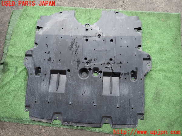 2UPJ-9241922170]レクサス・GS350(GRL10)エンジンアンダーカバー 中古_4