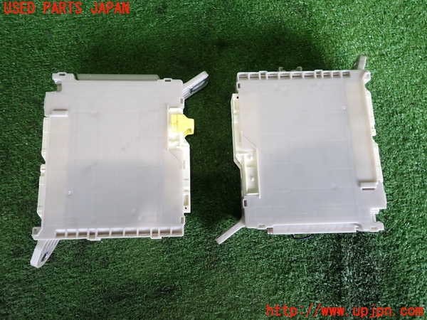 2UPJ-9241926742]レクサス・GS350(GRL10)ヒューズボックス2(室内) 中古_2