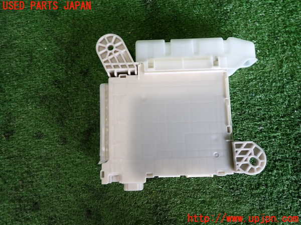 2UPJ-9241926743]レクサス・GS350(GRL10)ヒューズボックス3(室内助手席側) 中古_2