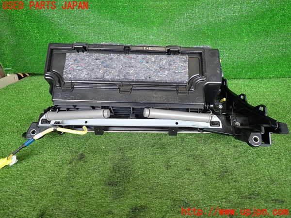 2UPJ-9241927516]レクサス・GS350(GRL10)グローブボックス1 中古_3