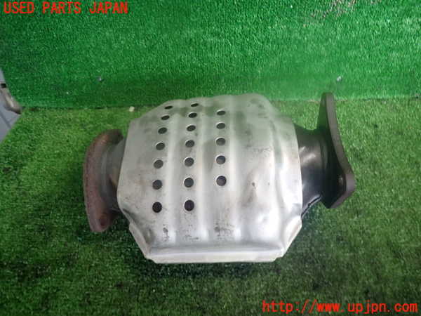 2UPJ-9241932662]セルシオ(UCF21)触媒2 中古　（左側）_2