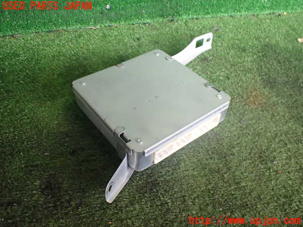 2UPJ-9241936120]セルシオ(UCF21)サスペンションコンピューター 中古_2