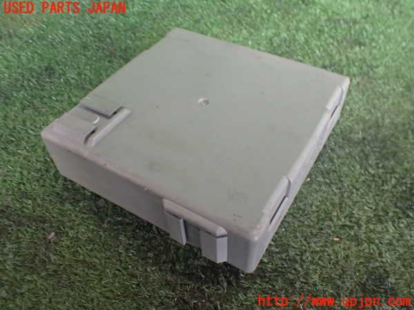 2UPJ-9241936153]セルシオ(UCF21)コンピューター8 中古 (TILT&TELESCOPIC STEERING)_2