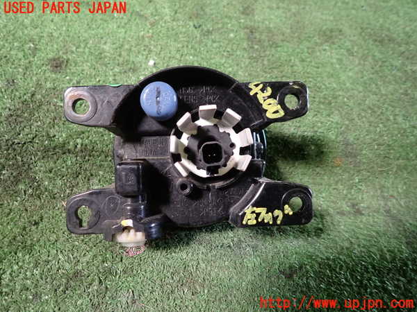 1UPJ-9242001182]WR-V(DG5)左フォグ 中古_2