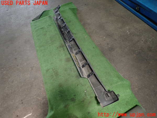 1UPJ-9242001390]WR-V(DG5)右サイドステップ 中古_5