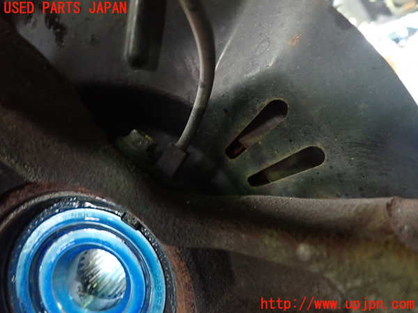 1UPJ-9242004290]WR-V(DG5)右フロントナックルハブ 中古_2