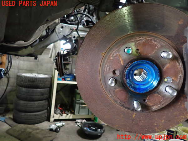 1UPJ-9242004290]WR-V(DG5)右フロントナックルハブ 中古_3