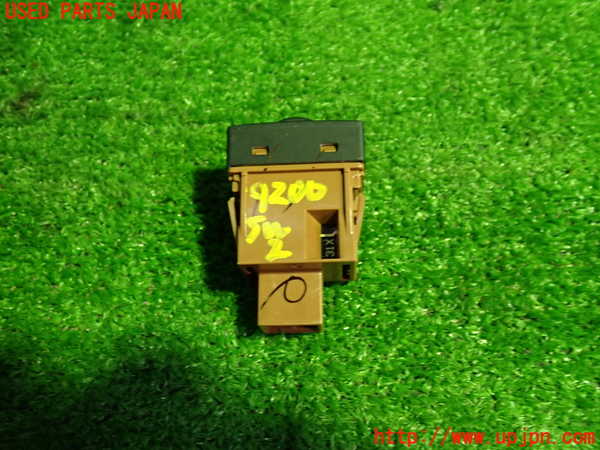 1UPJ-9242006307]WR-V(DG5)スイッチ2 (ヘッドランプレベリング) 中古_3