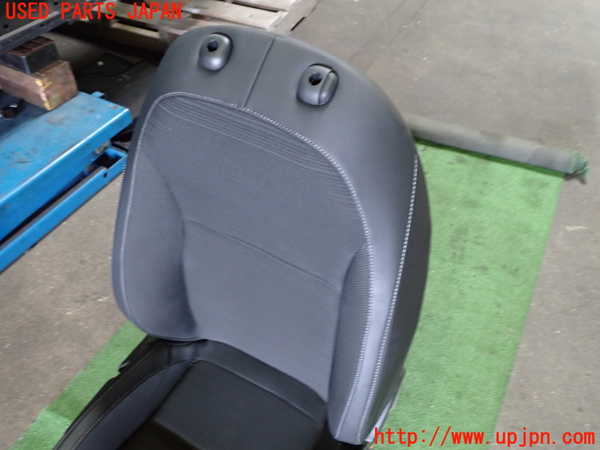 1UPJ-9242007035]WR-V(DG5)運転席シート 中古_2