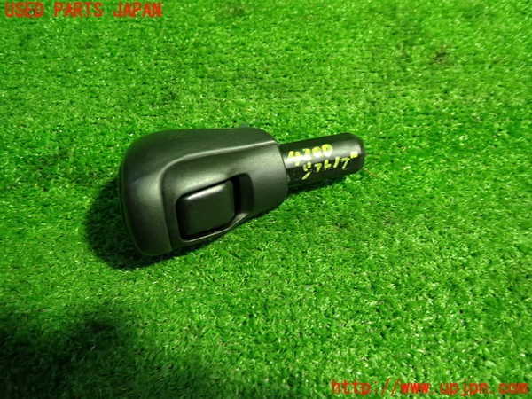 1UPJ-9242007570]WR-V(DG5)シフトノブ 中古_2