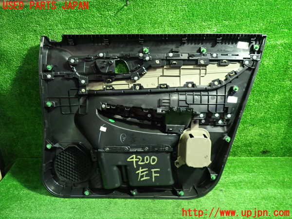 1UPJ-9242001264]WR-V(DG5)左前ドア内張り 中古_3