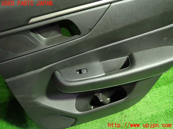 1UPJ-9242001294]WR-V(DG5)右後ドア内張り 中古_2