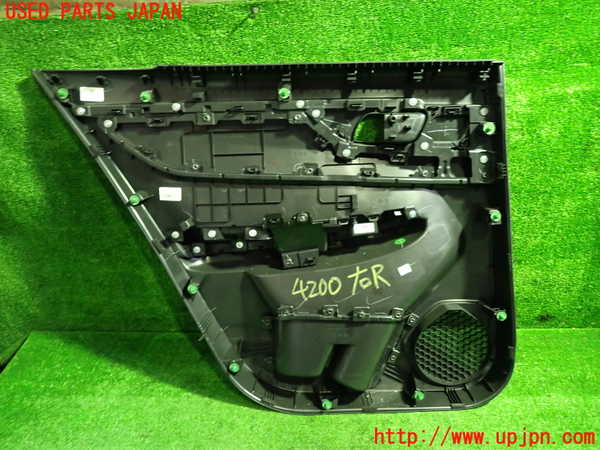 1UPJ-9242001294]WR-V(DG5)右後ドア内張り 中古_3
